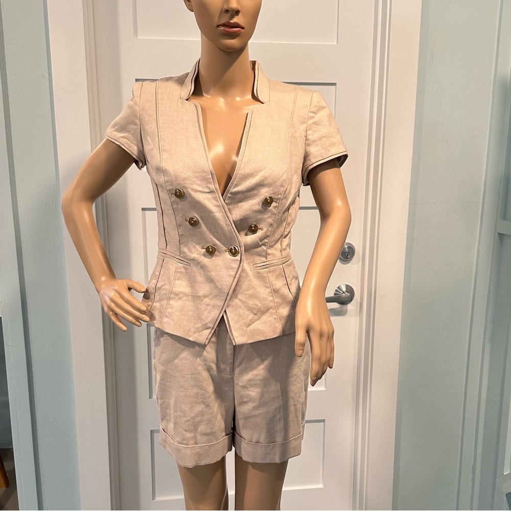 WHBM Beige Double-Breasted Short Suit Set